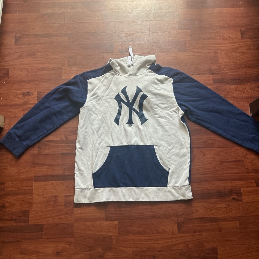 Men's Navy and White New York Yankee Hoodie